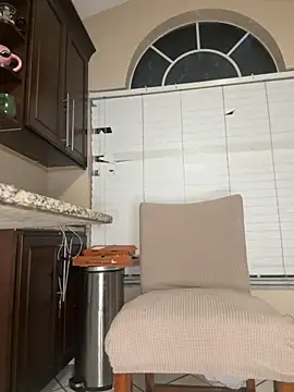 Kiki hammyy online show from 29, 4, 2026