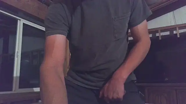 Ruggeddude8 online show from 4, 12, 2025