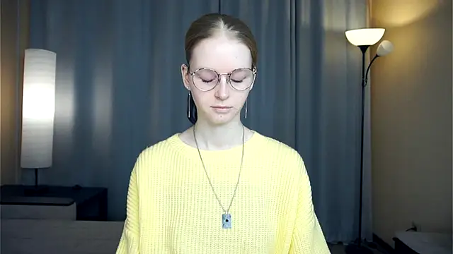 ToyaPletz online show from 3, 12, 2025