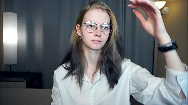 ToyaPletz online show from 1, 12, 2025