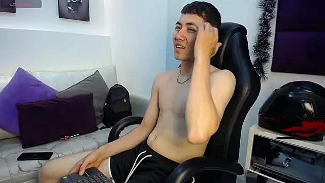 LoganFoster  online show from 21, 12, 2025