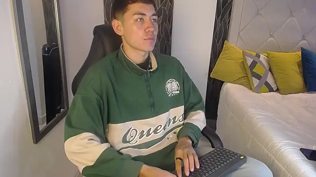 LoganFoster  online show from 11, 1, 2026