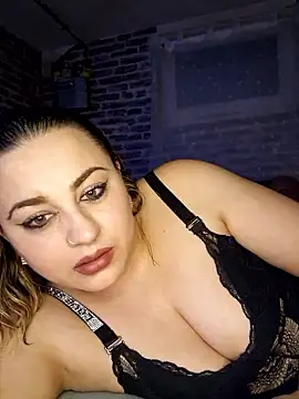 SquirtPassion1995 online show from 8, 1, 2026