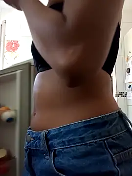 EweXZZ online show from 17, 2, 2026