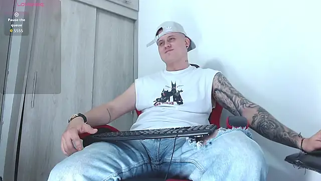 leon cumming online show from 2, 12, 2025