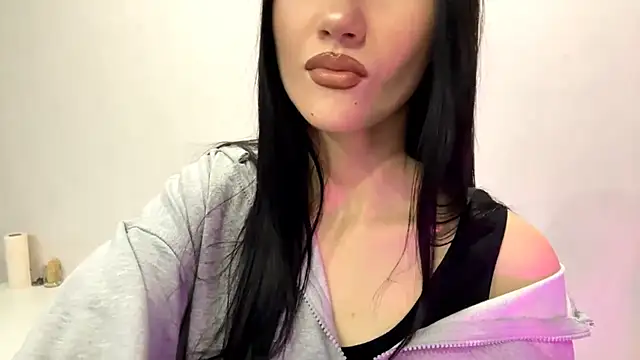 Snapshot of Beautyofnlka chatting on 24, 11, 2025 Beautyofnlka online show from 24, 11, 2025