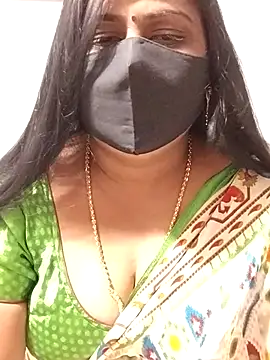 Snapshot of Finleyrose chatting on 4, 12, 2025 Finleyrose online show from 4, 12, 2025