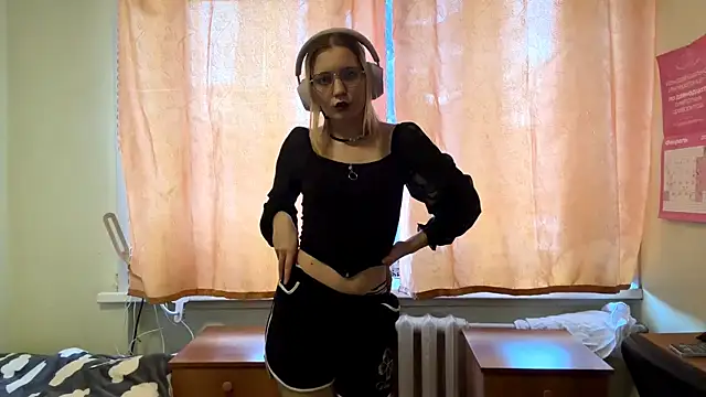 xlo lax online show from 9, 2, 2026