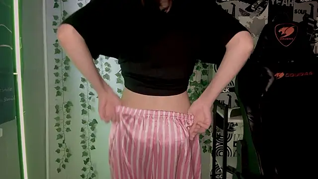 helgicuteness online show from 2, 3, 2026