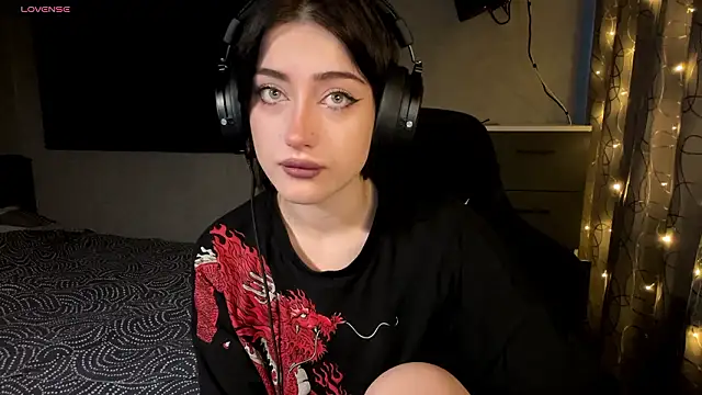 Meowluly online show from 5, 2, 2026