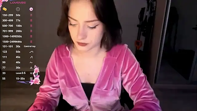 Meowluly online show from 1, 4, 2026