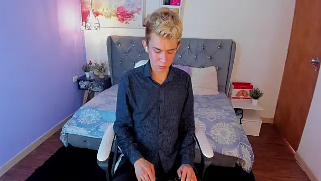 Juaan Diick online show from 17, 12, 2025