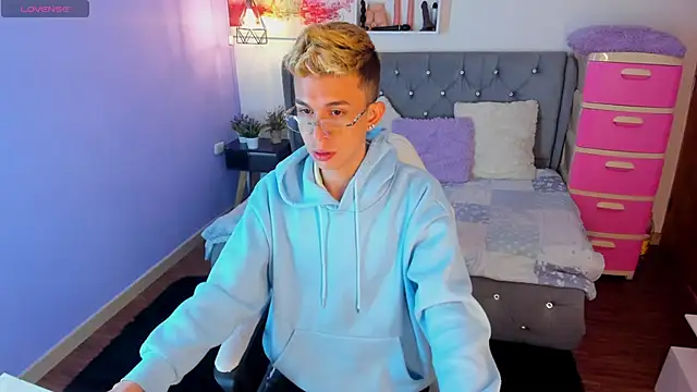 Juaan Diick online show from 8, 1, 2026