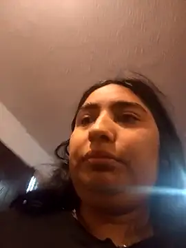 Bizcochitoc4 online show from 2, 12, 2025