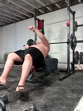 BigBearforCuddles online show from 18, 4, 2026