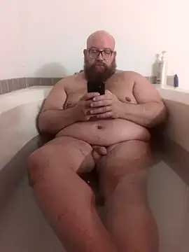 BigBearforCuddles online show from 10, 2, 2026