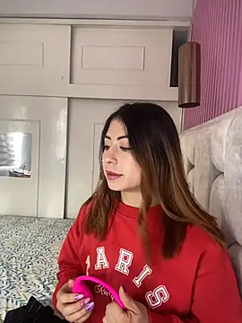 MaddieHunter online show from 25, 11, 2025