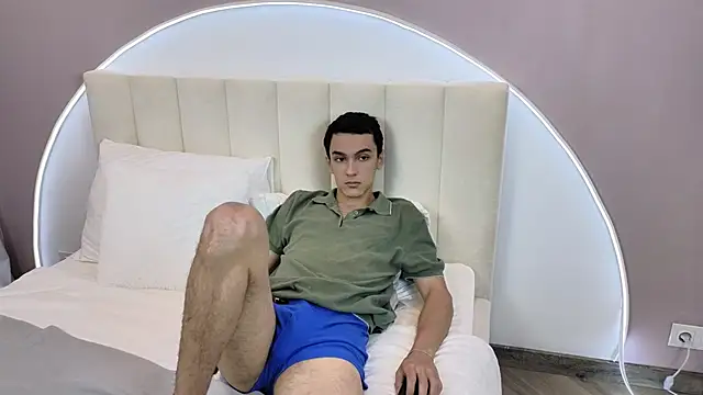 Snapshot of MoonlinSkinn chatting on 24, 11, 2025 MoonlinSkinn online show from 24, 11, 2025