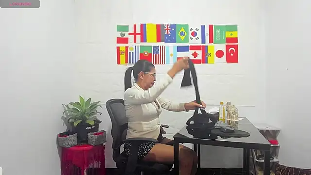 Snapshot of Miss_clarepocahose chatting on 15, 6, 2026 Miss clarepocahose online show from 15, 6, 2026