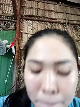 Snapshot of Lin-kute98 chatting on 6, 4, 2026 Lin-kute98 online show from 6, 4, 2026