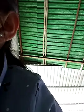 Snapshot of Lin-kute98 chatting on 2, 3, 2026 Lin-kute98 online show from 2, 3, 2026