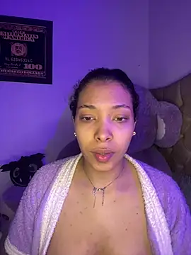 KarolRojas 22 online show from 10, 4, 2026