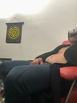 2addictivelyhorny online show from 18, 1, 2026