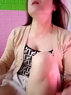 Lily-ross22 online show from 5, 2, 2026