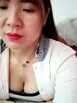 Lily-ross22 online show from 10, 2, 2026