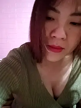 Lily-ross22 online show from 2, 12, 2025