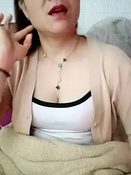 Lily-ross22 online show from 9, 2, 2026