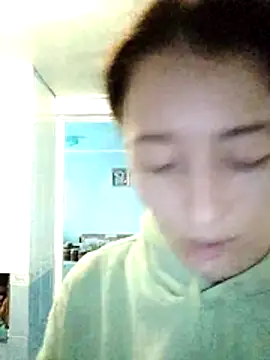 Snapshot of LoweredLockout chatting on 14, 12, 2025 LoweredLockout online show from 14, 12, 2025