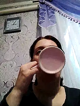 Snapshot of LoweredLockout chatting on 8, 1, 2026 LoweredLockout online show from 8, 1, 2026