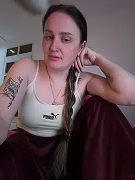 TomilaSi online show from 10, 4, 2026