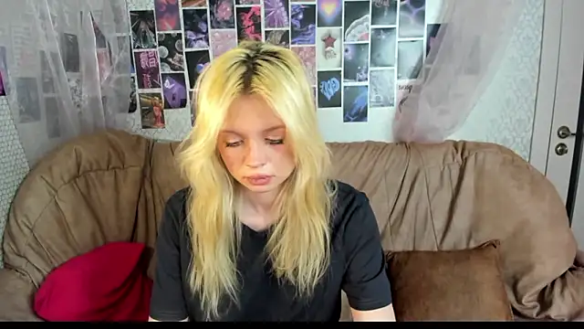 Snapshot of AlysaMeow chatting on 5, 2, 2026 AlysaMeow online show from 5, 2, 2026