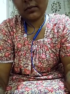 Tamil Smiley Queen online show from 24, 11, 2025