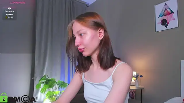 lally cute online show from 4, 12, 2025