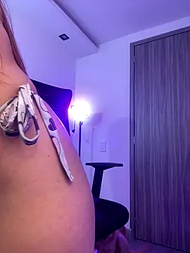 Im Luu online show from 1, 12, 2025