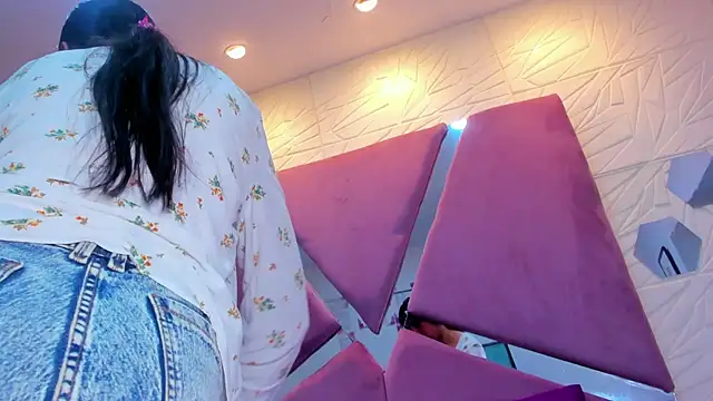 sol-angel online show from 27, 5, 2026