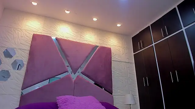 Snapshot of sol-angel chatting on 5, 6, 2026 sol-angel online show from 5, 6, 2026