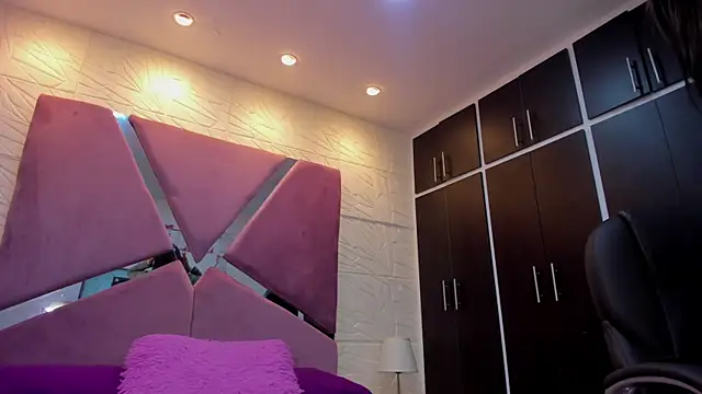 Snapshot of sol-angel chatting on 6, 6, 2026 sol-angel online show from 6, 6, 2026
