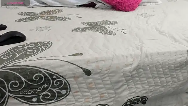 VALERIAQUEENTS   online show from 23, 3, 2026