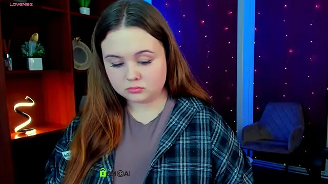 Snapshot of candy_flossie1 chatting on 3, 3, 2026 candy flossie1 online show from 3, 3, 2026