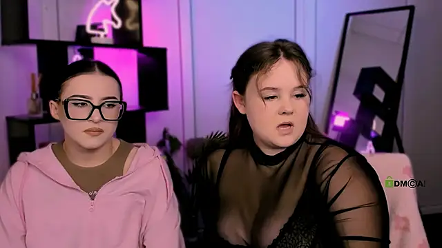 Snapshot of candy_flossie1 chatting on 8, 2, 2026 candy flossie1 online show from 8, 2, 2026