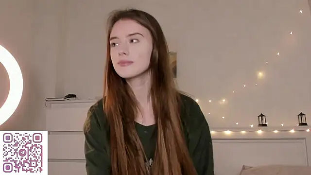 AmyForYouu online show from 18, 12, 2025