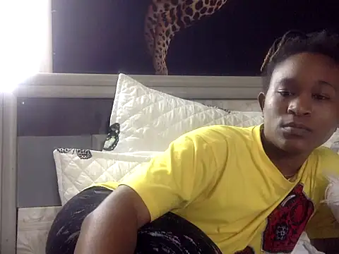 JuicyEbonyGoddess online show from 4, 4, 2026