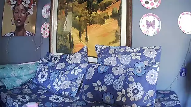 JuicyEbonyGoddess online show from 8, 3, 2026