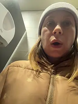 Brooke lover online show from 21, 3, 2026