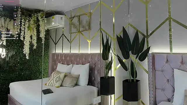 Snapshot of Lola_saenz_ chatting on 25, 2, 2026 Lola saenz online show from 25, 2, 2026