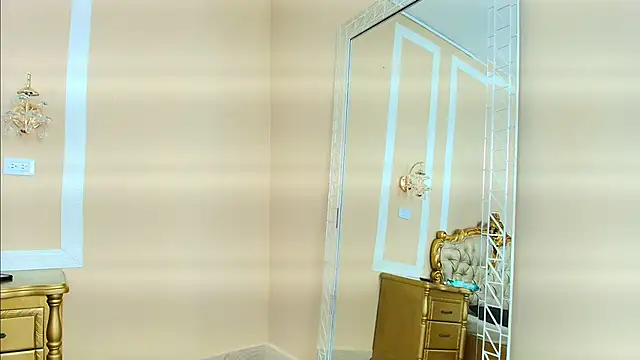 HallieStone online show from 15, 12, 2025